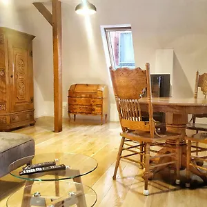 Nath Schnoor Apartment